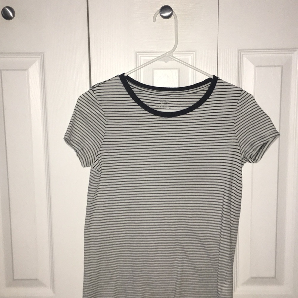Black and white striped t shirt